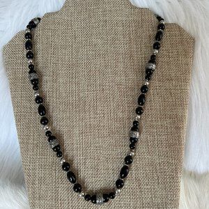 REtro‎ Design Black Beaded Necklace Silver Tone Adjustable 10830